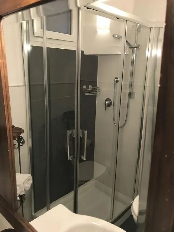 B&B L'Angolino Gardone Riviera 0*,
